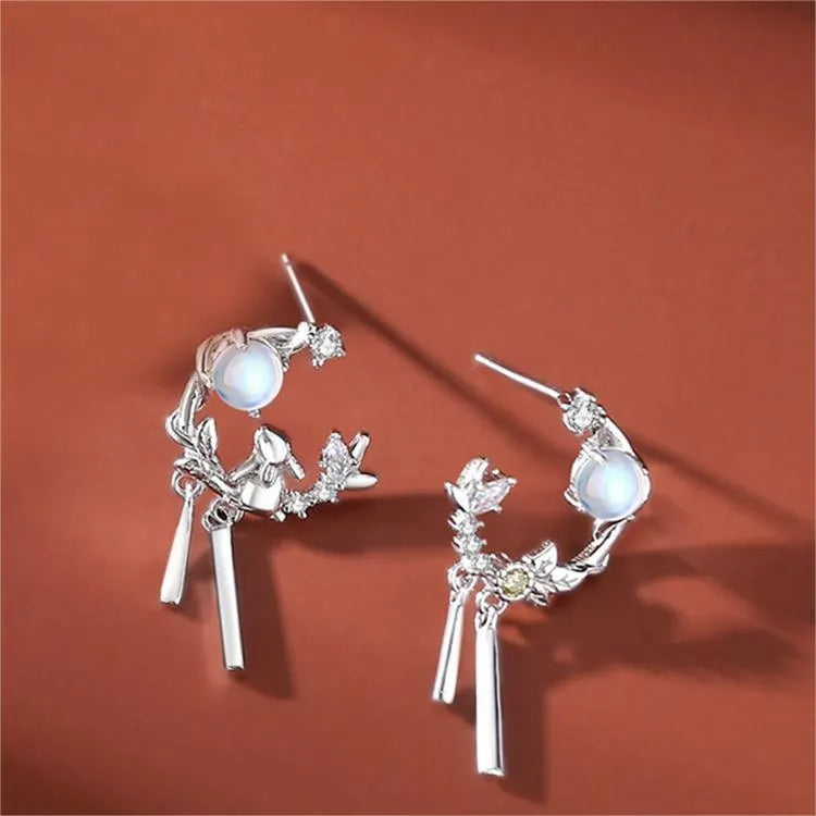 Bông Tai Thỏ Mặt Trăng Bạc Tinh Khiết S925